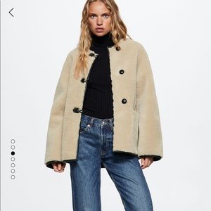 NWOT Mango faux fur appliqués jacket Medium